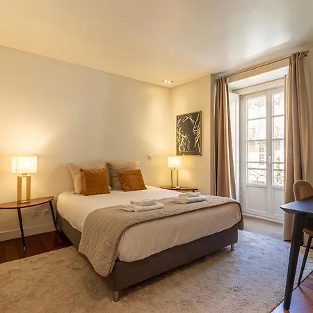Chiado Deluxe Terrace 3 Bedroom Daire Lisboa
