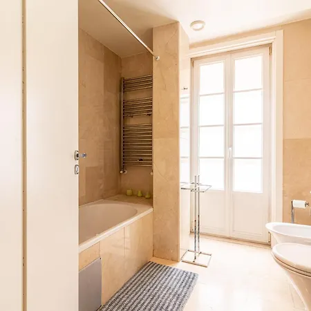 Chiado Deluxe Terrace 3 Bedroom Daire *