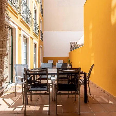 Chiado Deluxe Terrace 3 Bedroom Daire Lisboa
