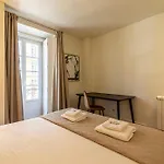 Chiado Deluxe Terrace 3 Br Apartamento