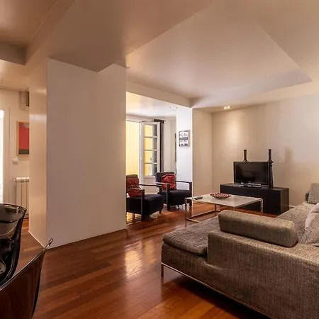 Chiado Deluxe Terrace 3 Bedroom * Lisbon