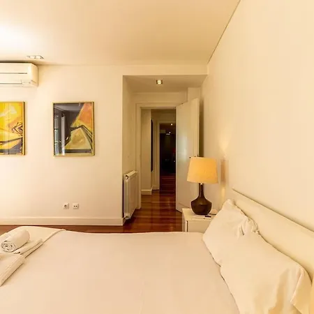 Chiado Deluxe Terrace 3 Bedroom Apartment