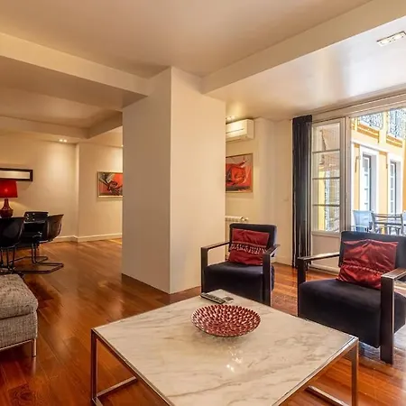 Chiado Deluxe Terrace 3 Bedroom Apartment *