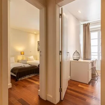 Apartment Chiado Deluxe Terrace 3 Bedroom
