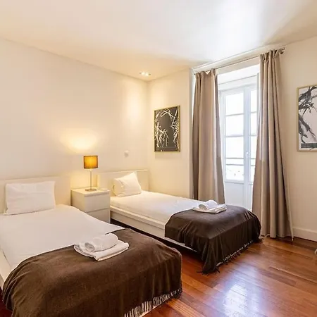 Apartment Chiado Deluxe Terrace 3 Bedroom