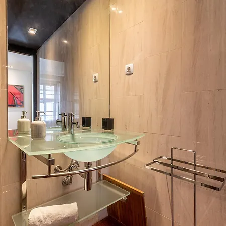 Chiado Deluxe Terrace 3 Br *