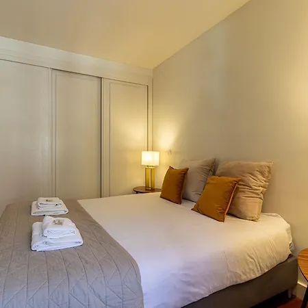 Chiado Deluxe Terrace 3 Bedroom * Lisboa